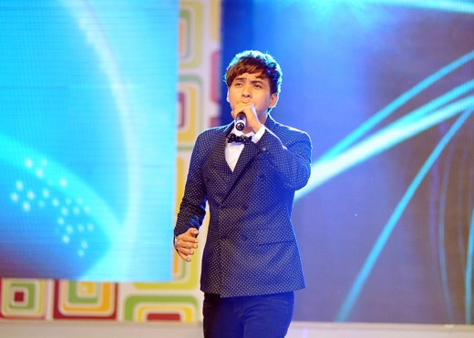 
 
 Hồ Quang Hiếu cũng xuất hiện với vai trò khách mời cùng ca khúc Một Tình Yêu Đúng Nghĩa